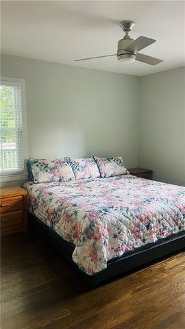 445 Dan Place SE, Smyrna, GA 30082