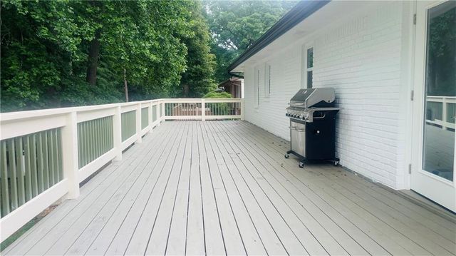 445 Dan Place SE, Smyrna, GA 30082