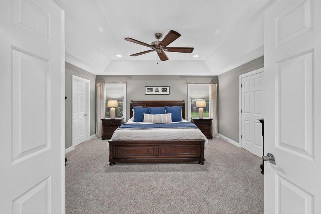 1347 W Stillwater CIRCLE, Mequon, WI 53092
