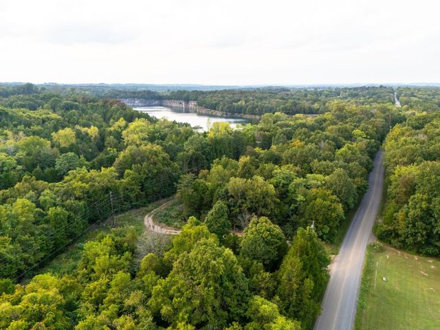 1054 Quarry Rd, Mount Juliet, TN 37122