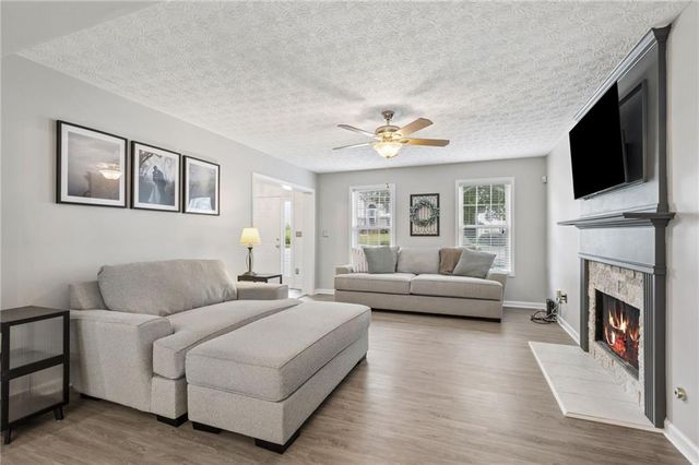 610 Eagle Glen Trace, Woodstock, GA 30189
