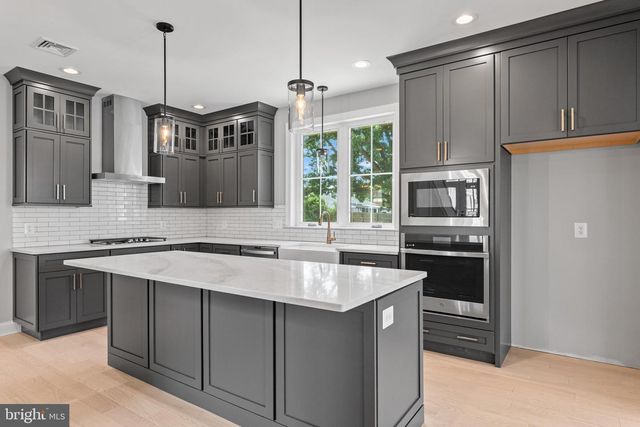 425 PASTELL LN, Conshohocken, PA 19428