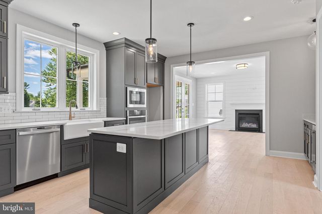 425 PASTELL LN, Conshohocken, PA 19428