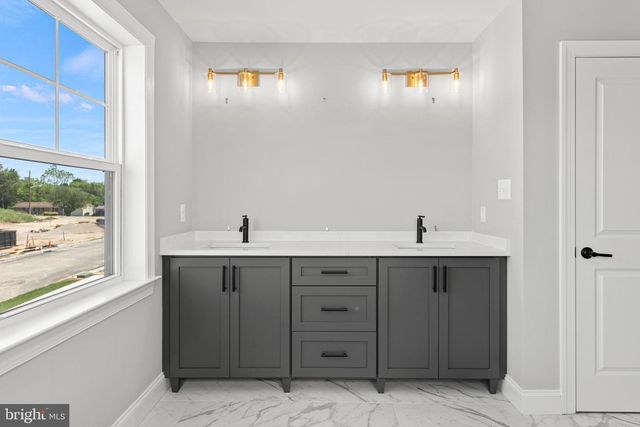 425 PASTELL LN, Conshohocken, PA 19428