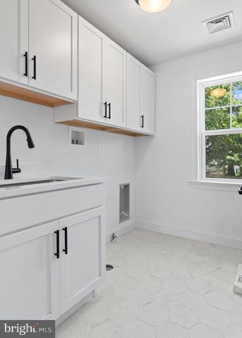 425 PASTELL LN, Conshohocken, PA 19428