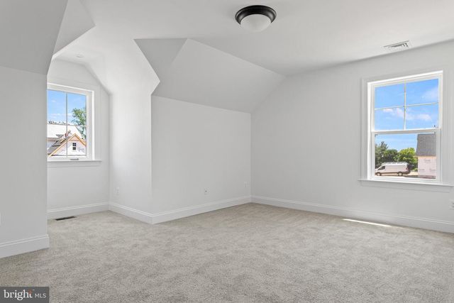 425 PASTELL LN, Conshohocken, PA 19428