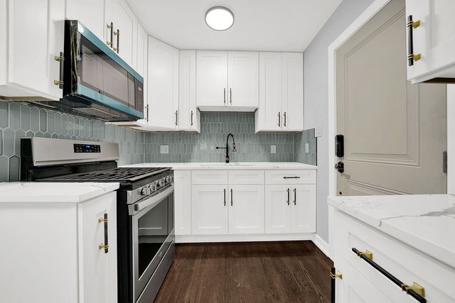 6345 S Honore Street, Chicago, IL 60636
