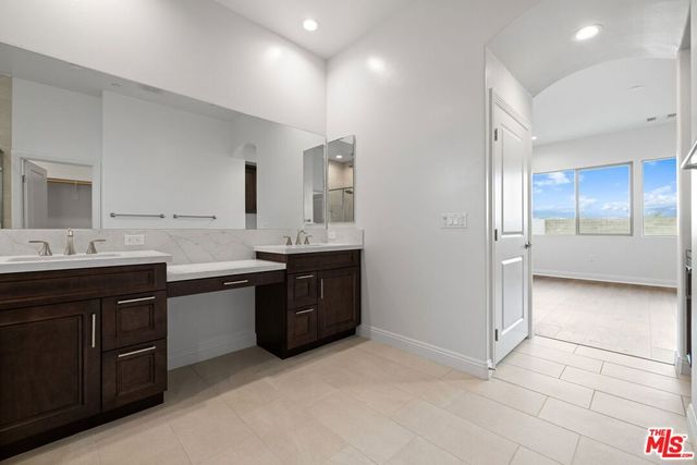 3612 Pathway Court, Bakersfield, CA 93311