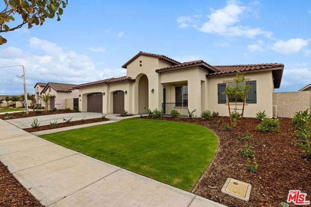 3612 Pathway Court, Bakersfield, CA 93311