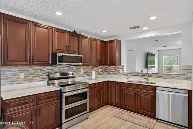 9719 MAYVILLE Drive S, Jacksonville, FL 32222