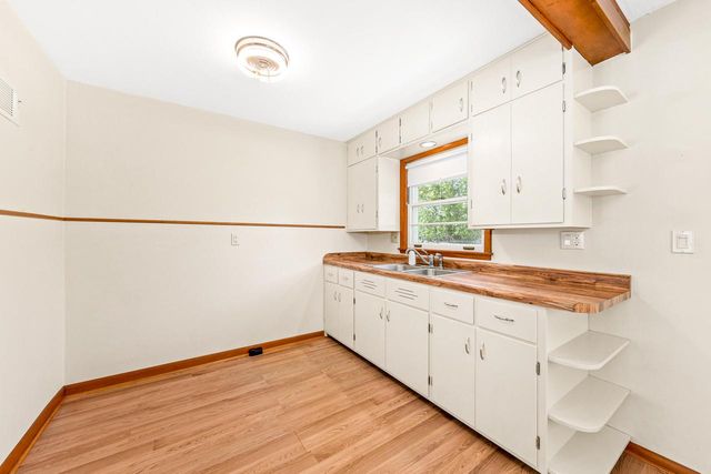 34639 Elm STREET, Summit, WI 53066