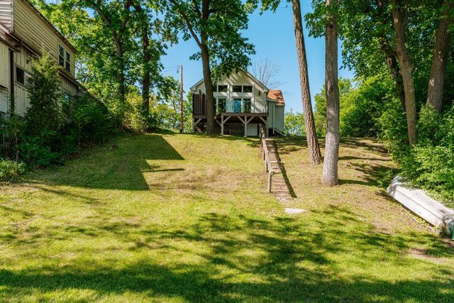 34639 Elm STREET, Summit, WI 53066