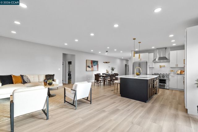 1009 - 1011 Froyd Rd, Concord, CA 94521