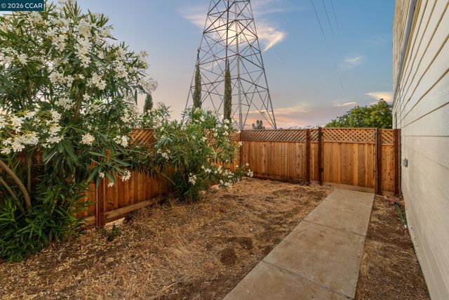 1009 - 1011 Froyd Rd, Concord, CA 94521