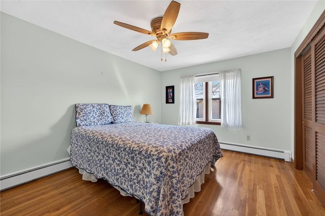 27 Wenscott Lane, North Providence, RI 02904