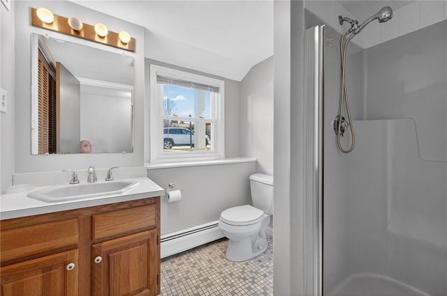 27 Wenscott Lane, North Providence, RI 02904