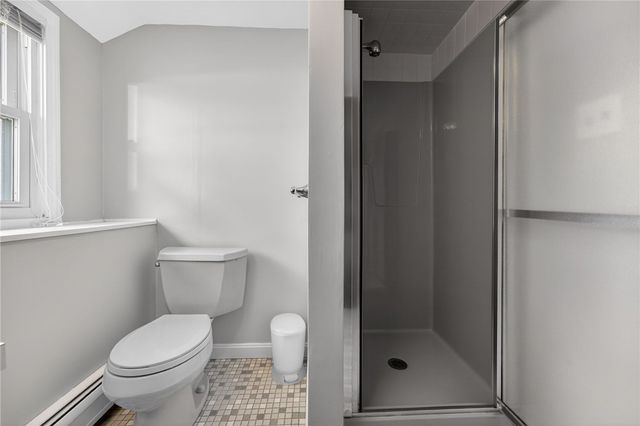 27 Wenscott Lane, North Providence, RI 02904