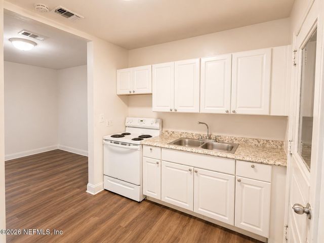 9114 HARRISON Avenue, Jacksonville, FL 32208