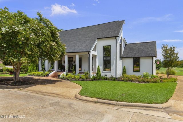 9 Glen Eagles Drive, Jackson, MS 39211