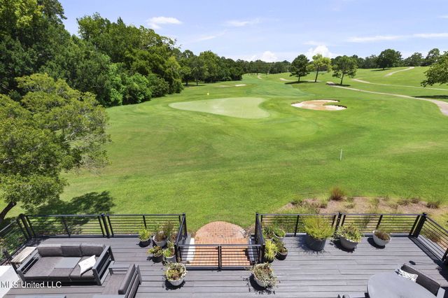 9 Glen Eagles Drive, Jackson, MS 39211