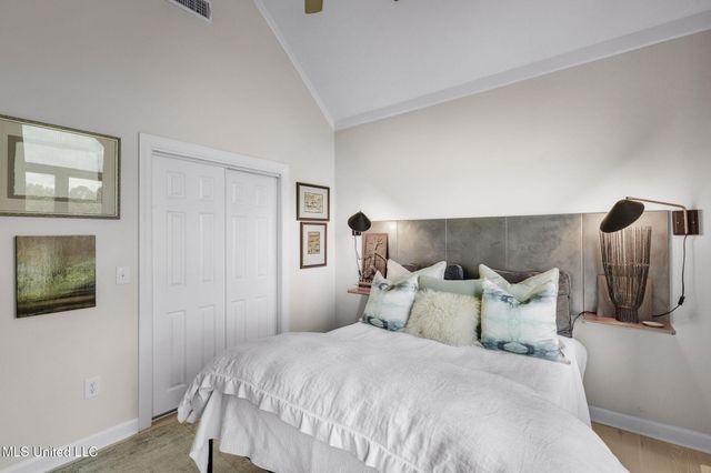 9 Glen Eagles Drive, Jackson, MS 39211