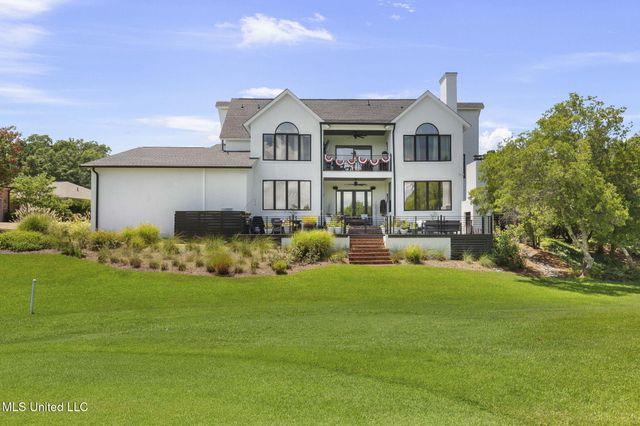 9 Glen Eagles Drive, Jackson, MS 39211