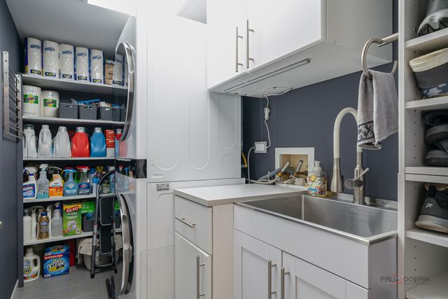 33124 N Shannon Drive, Grayslake, IL 60030