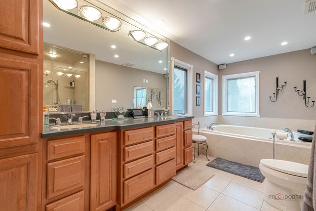 33124 N Shannon Drive, Grayslake, IL 60030