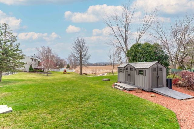 33124 N Shannon Drive, Grayslake, IL 60030