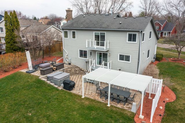 33124 N Shannon Drive, Grayslake, IL 60030