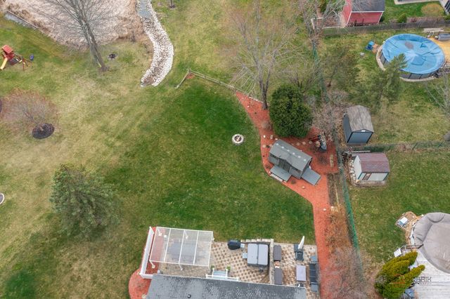 33124 N Shannon Drive, Grayslake, IL 60030