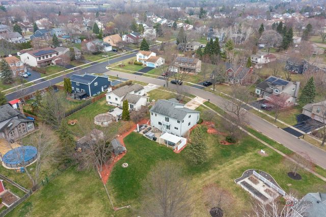 33124 N Shannon Drive, Grayslake, IL 60030