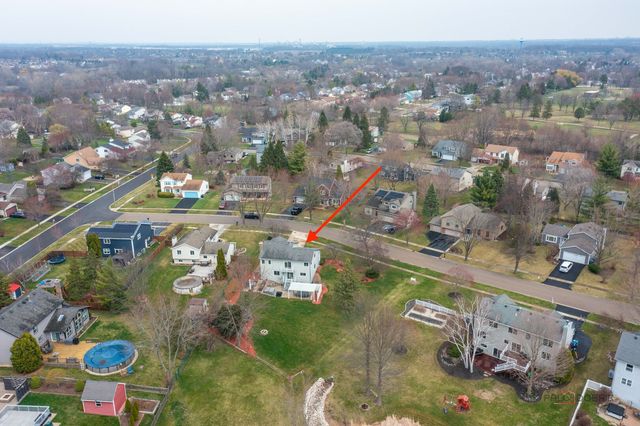 33124 N Shannon Drive, Grayslake, IL 60030