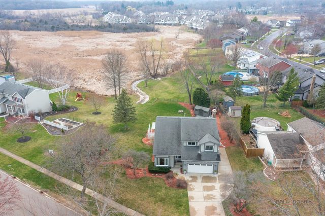 33124 N Shannon Drive, Grayslake, IL 60030