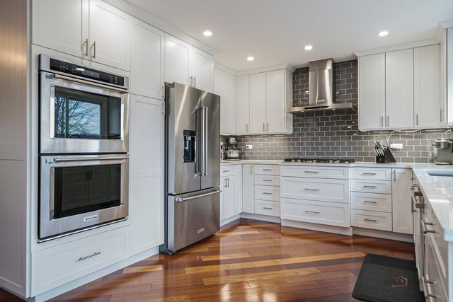 33124 N Shannon Drive, Grayslake, IL 60030