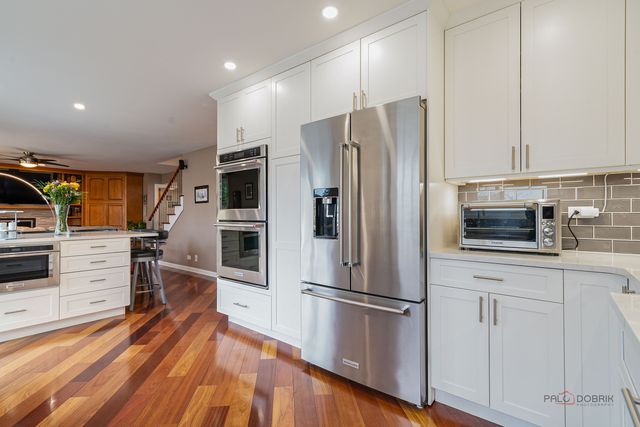 33124 N Shannon Drive, Grayslake, IL 60030