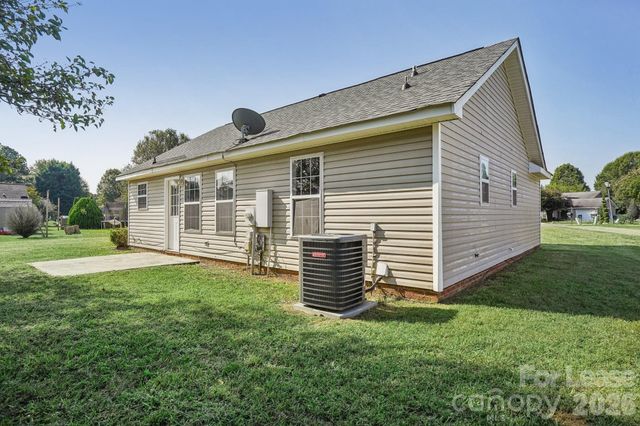 6834 Flaxseed Lane, Charlotte, NC 28216