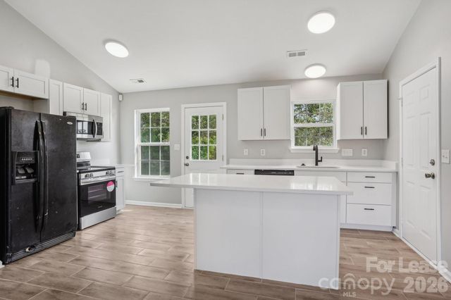 6834 Flaxseed Lane, Charlotte, NC 28216