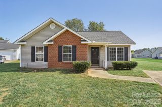 6834 Flaxseed Lane, Charlotte, NC 28216