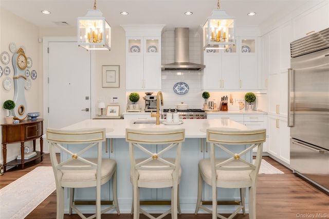 15 Kensington Road 109, Bronxville, NY 10708