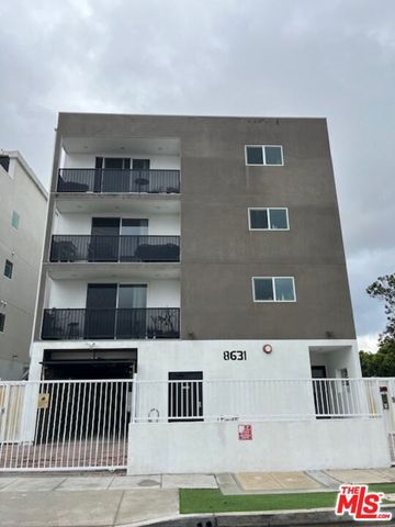 8631 Olin Street 3, Los Angeles, CA 90034