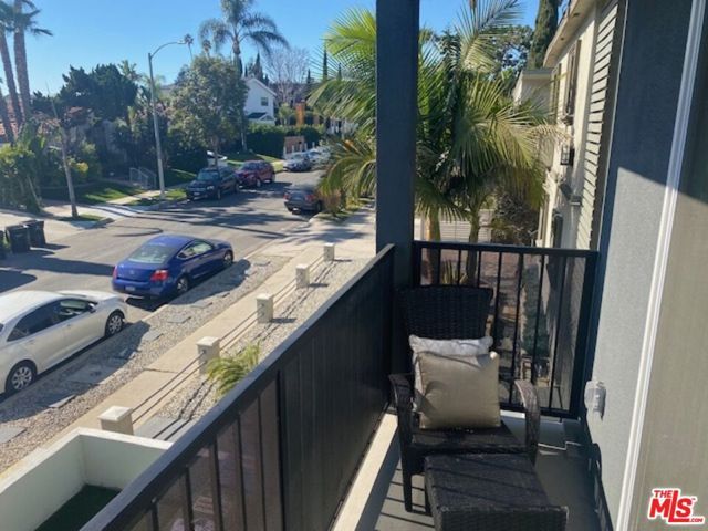 8631 Olin Street 3, Los Angeles, CA 90034