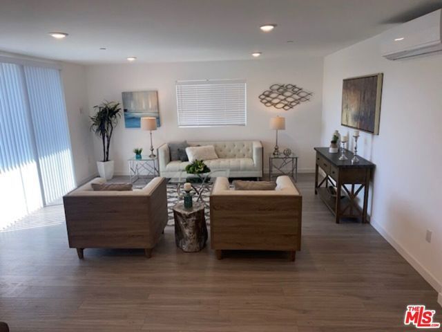 8631 Olin Street 3, Los Angeles, CA 90034