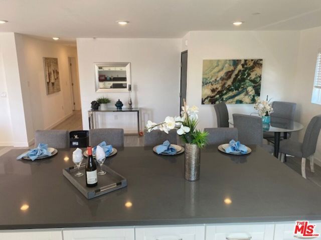 8631 Olin Street 3, Los Angeles, CA 90034