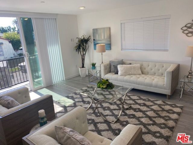 8631 Olin Street 3, Los Angeles, CA 90034