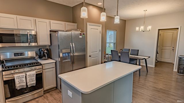 1037 Colcester Lane, West Lafayette, IN 47906