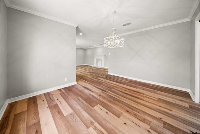 2809 S Robertson Ave, Tyler, TX 75701