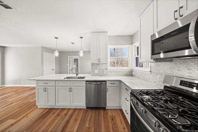 2809 S Robertson Ave, Tyler, TX 75701