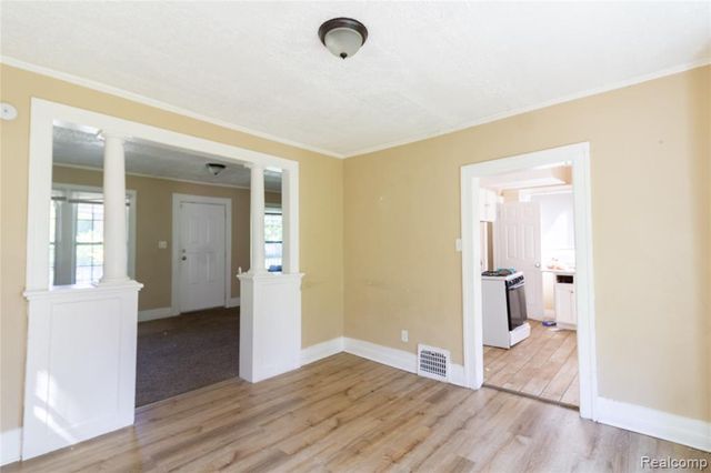 5137 Saint Clair Street, Detroit, MI 48213