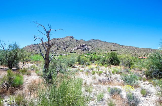 37020 N HOLIDAY Lane N 252, Carefree, AZ 85377